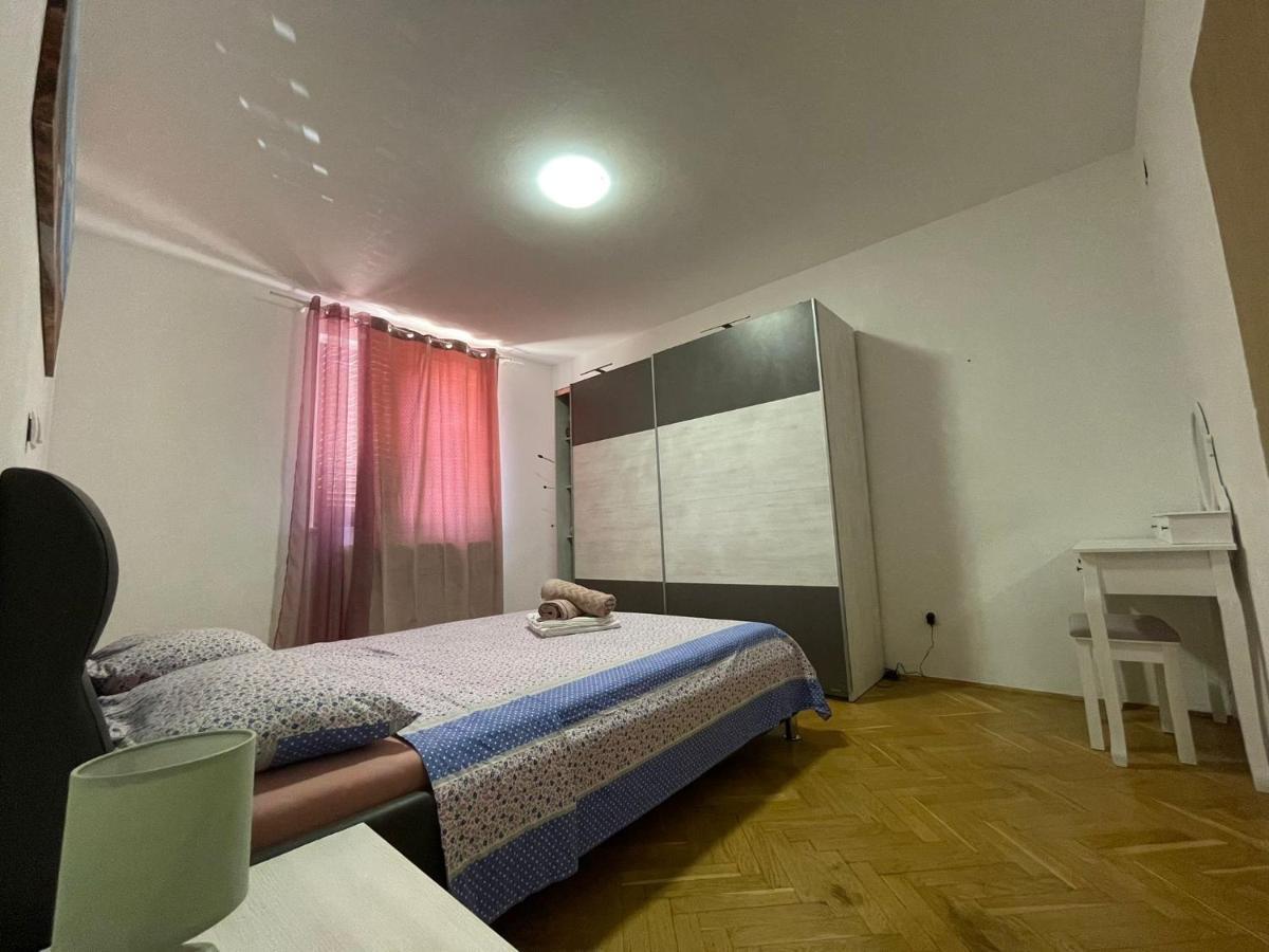 Apartments Fratelli Malinska Buitenkant foto