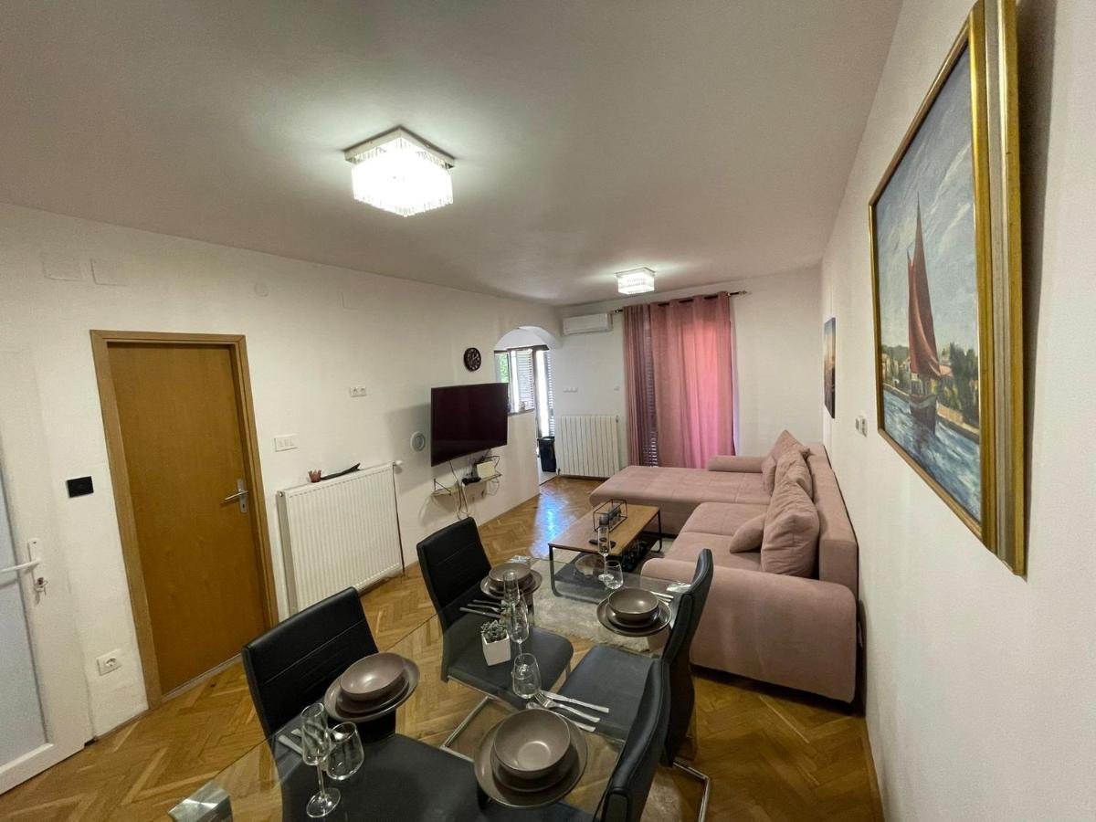 Apartments Fratelli Malinska Buitenkant foto