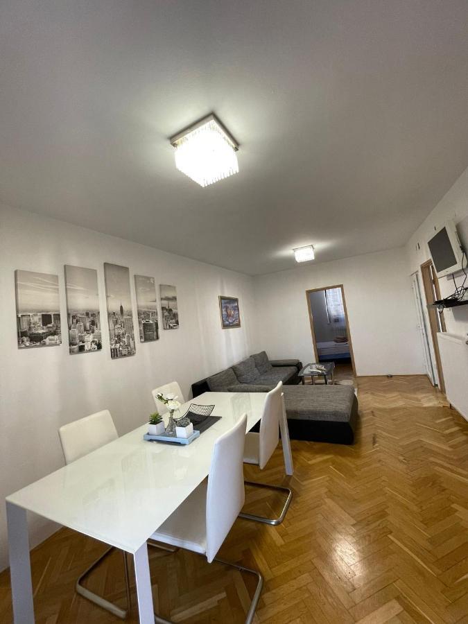 Apartments Fratelli Malinska Buitenkant foto