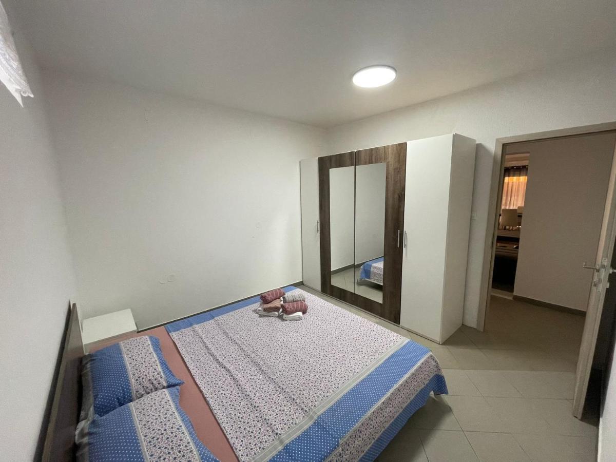 Apartments Fratelli Malinska Buitenkant foto